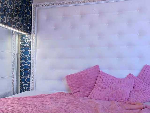 karissia-x live cam on BongaCams