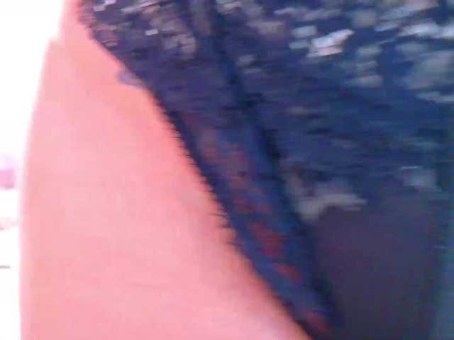 karissia-x, en directo ahora en BongaCams