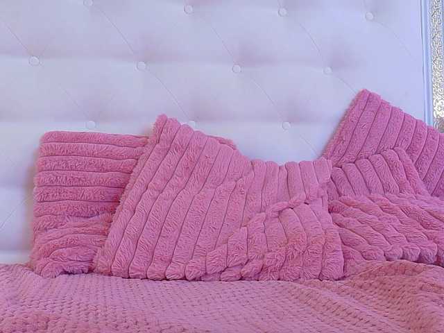 karissia-x live cam on BongaCams