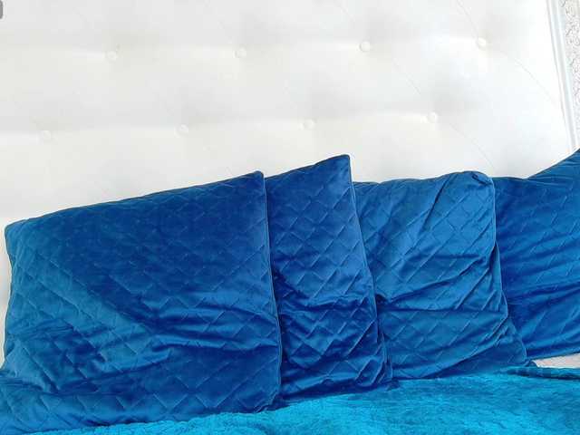 karissia-x live cam on BongaCams