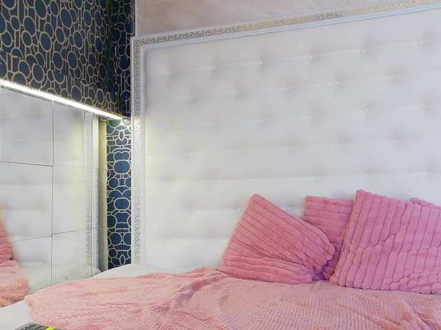 karissia-x live cam on BongaCams