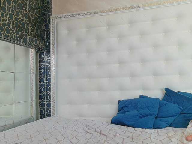 karissia-x live cam on BongaCams