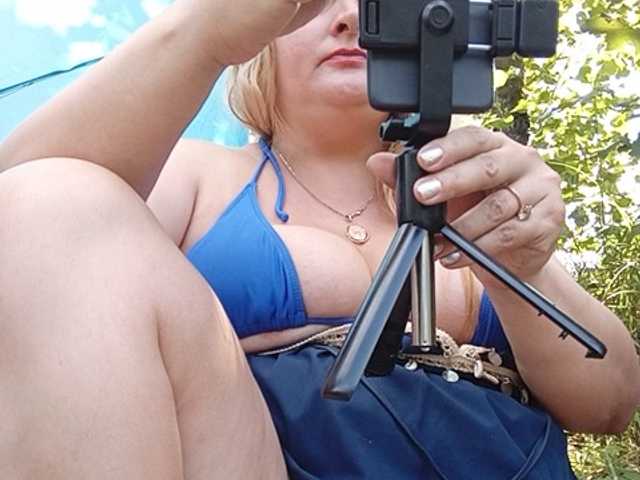 XHelenaX99 live cam on BongaCams