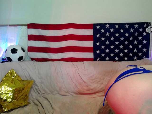 XHelenaX99 live cam on BongaCams