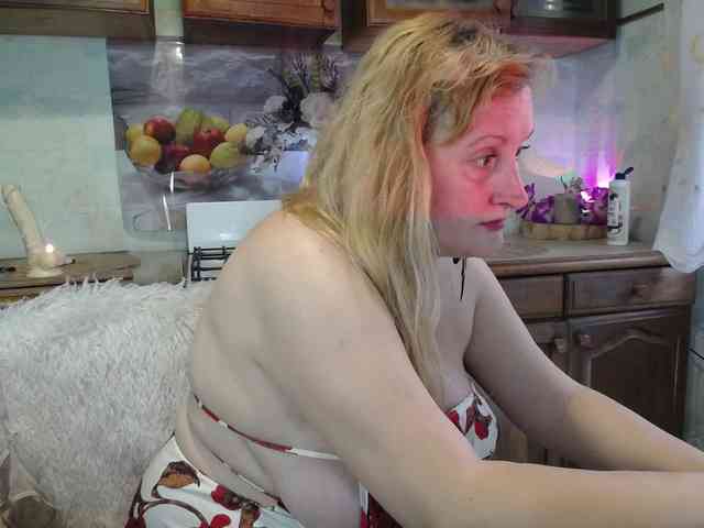 XHelenaX99 webcam