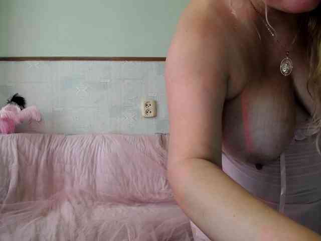 XHelenaX99 webcam