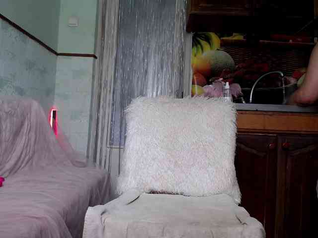 XHelenaX99 webcam