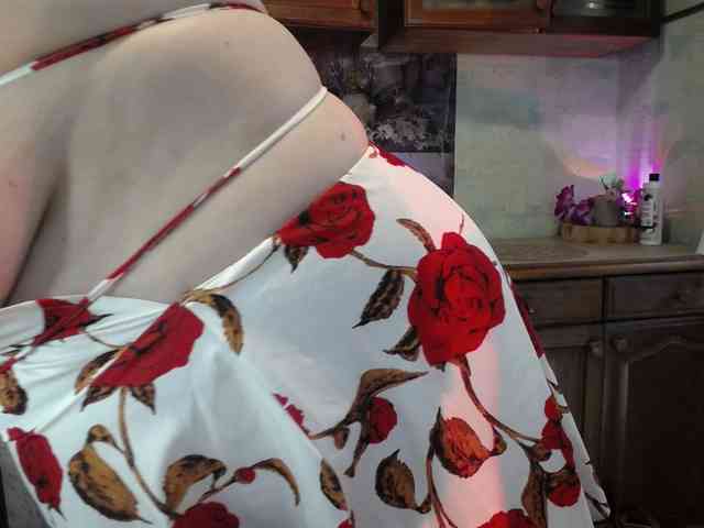 XHelenaX99 webcam