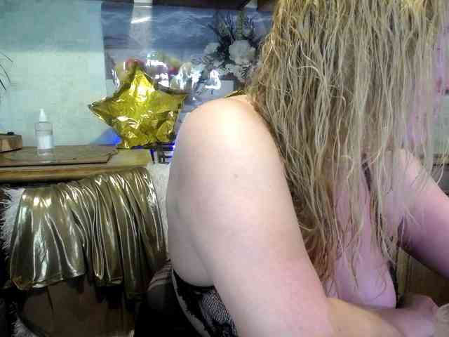 XHelenaX99 webcam