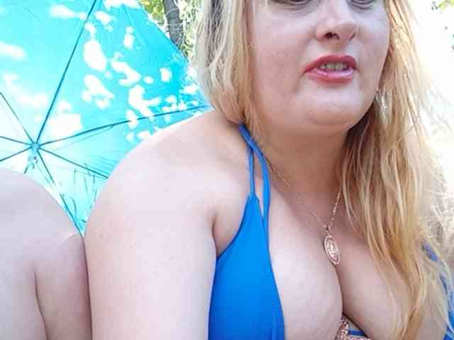 XHelenaX99 webcam