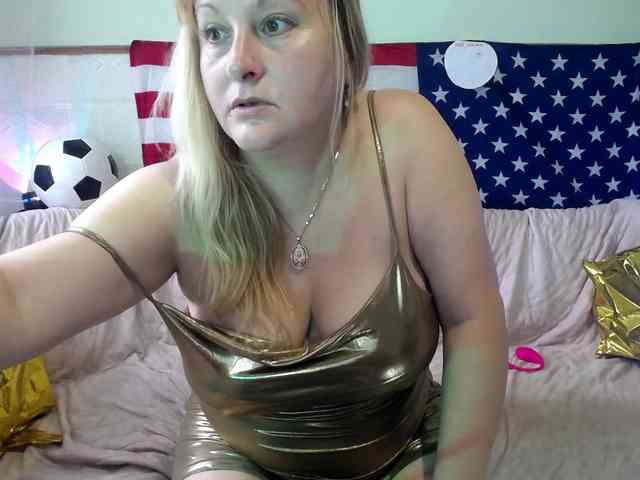XHelenaX99 webcam