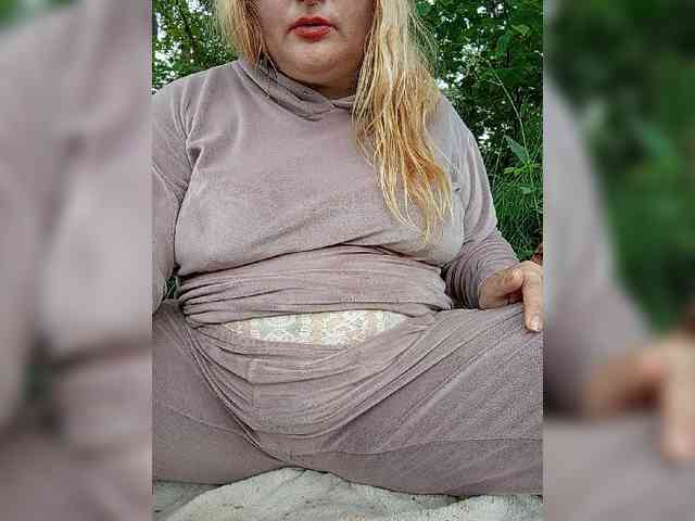XHelenaX99 webcam