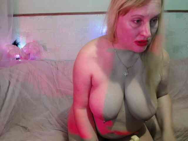 XHelenaX99 webcam