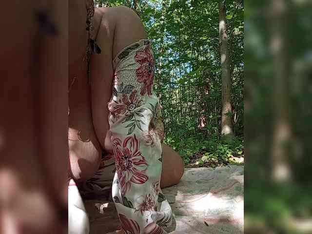 XHelenaX99 webcam