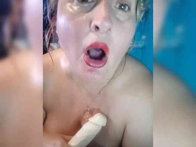 XHelenaX99 webcam