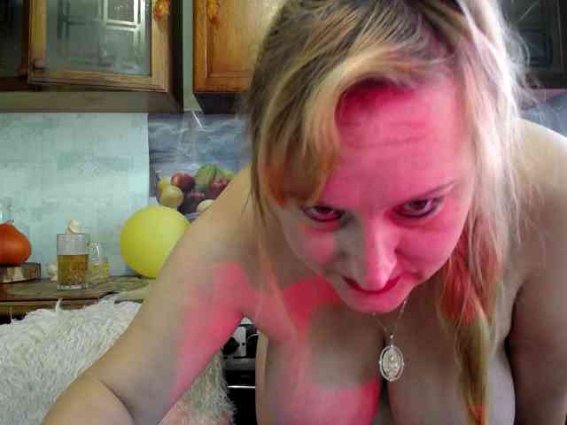 XHelenaX99 webcam