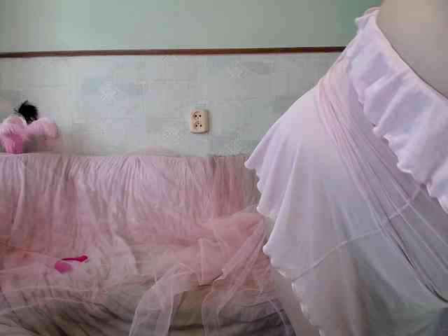 XHelenaX99 webcam