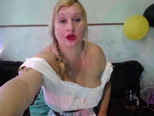 XHelenaX99 webcam