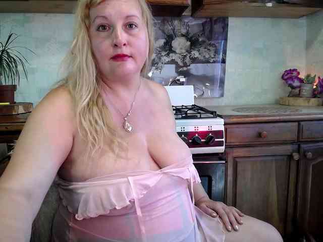 XHelenaX99 webcam