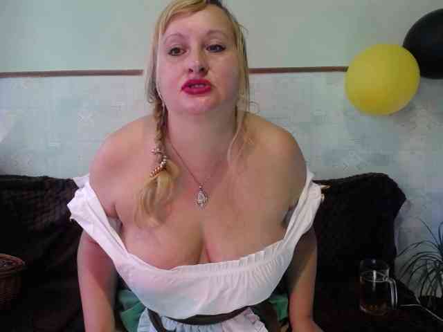 XHelenaX99 webcam