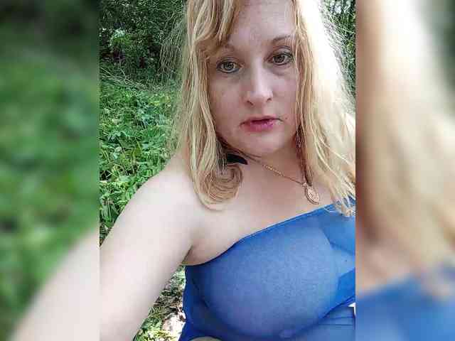 XHelenaX99 webcam