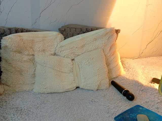 sasha-lst live cam on BongaCams