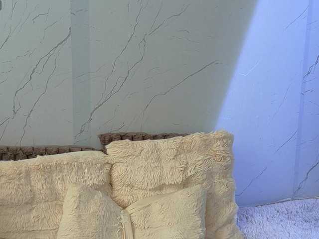 sasha-lst live cam on BongaCams