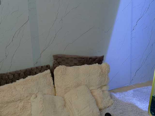 sasha-lst live cam on BongaCams