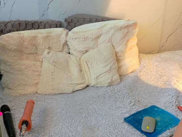 sasha-lst live cam on BongaCams