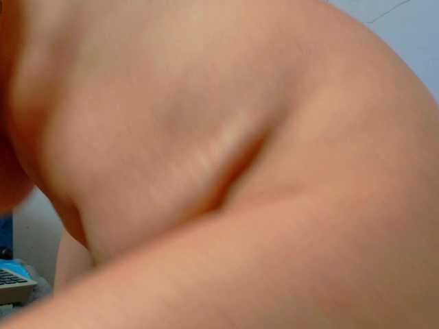 sasha-lst live cam on BongaCams