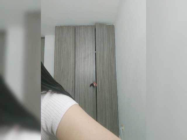 amy-saenz live cam on BongaCams