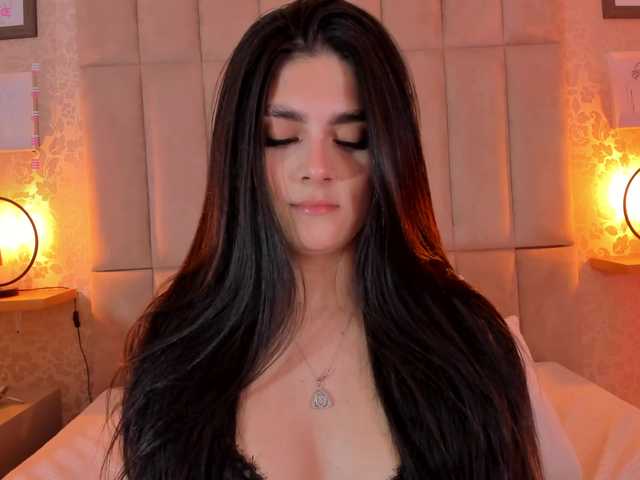 amy-saenz live cam on BongaCams