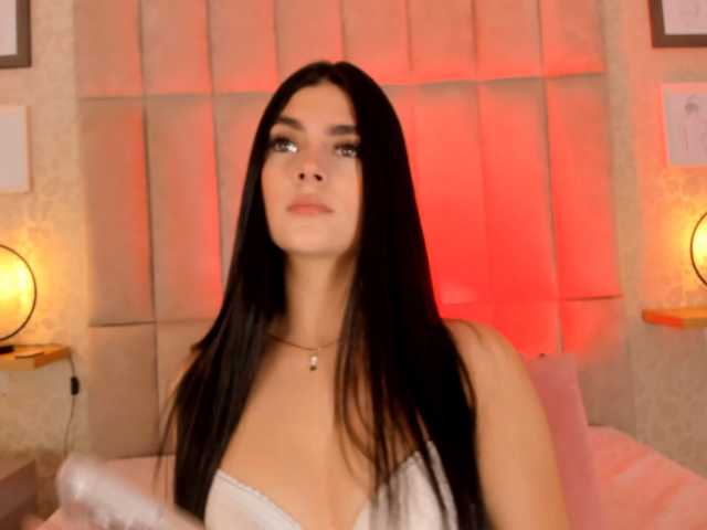 amy-saenz live cam on BongaCams