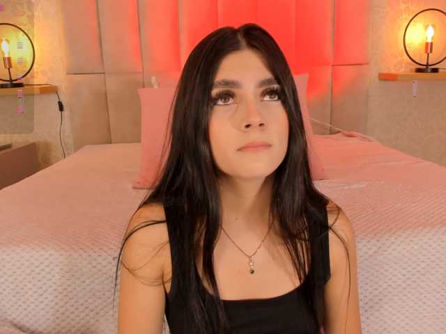 amy-saenz live cam on BongaCams
