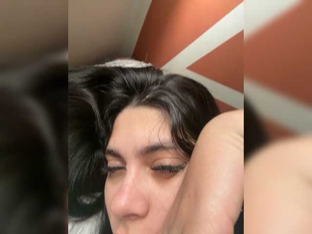 amy-saenz's BongaCams show and profile