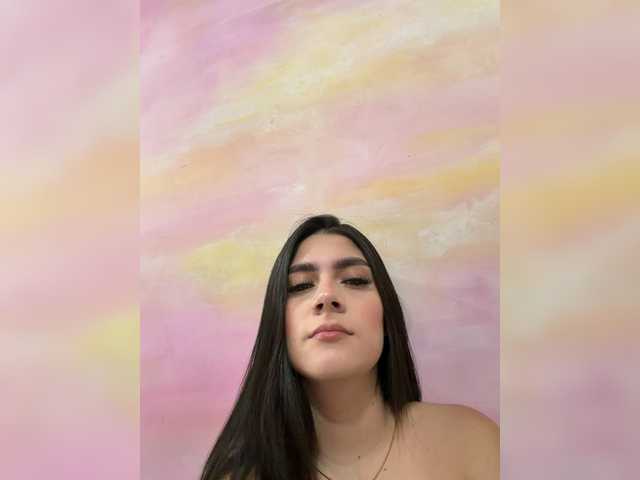 amy-saenz — live female cam
