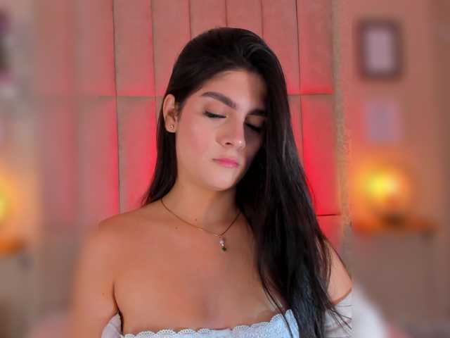 amy-saenz live cam on BongaCams