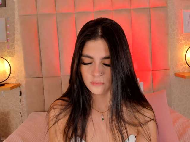 amy-saenz live cam on BongaCams