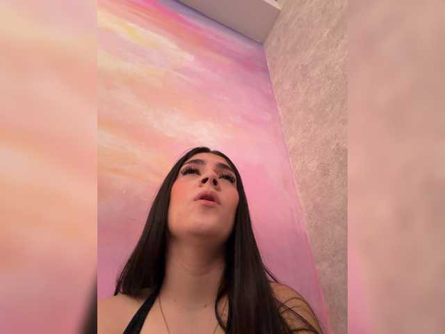amy-saenz live cam on BongaCams