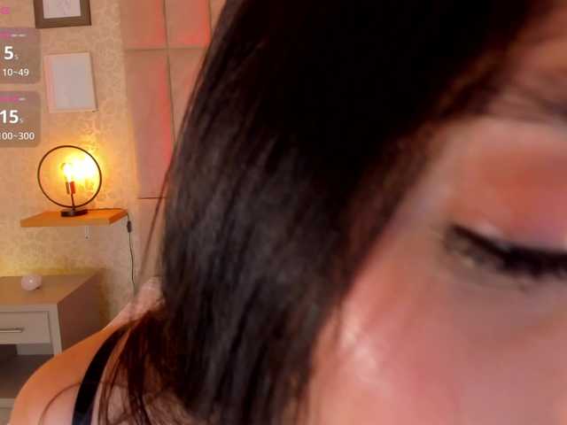 amy-saenz live cam on BongaCams