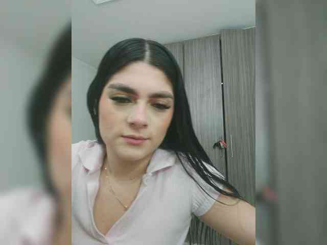amy-saenz webcam