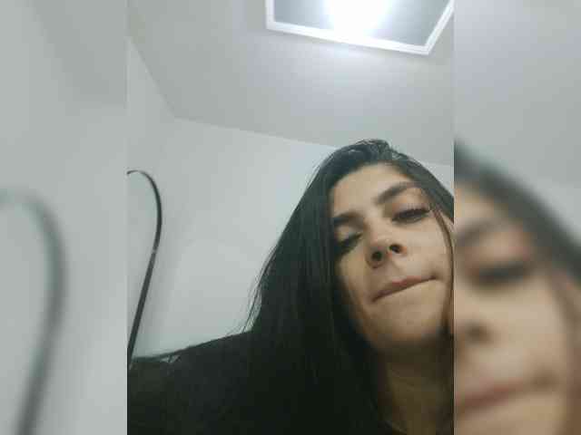 amy-saenz webcam