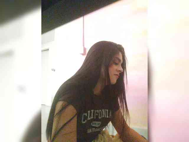 amy-saenz webcam