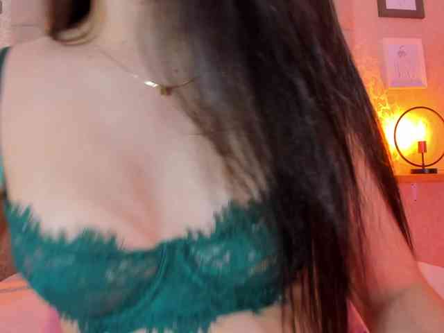 amy-saenz webcam