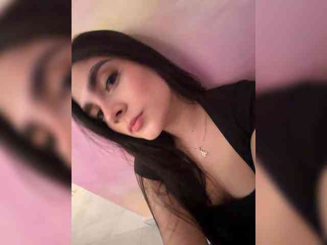 amy-saenz webcam