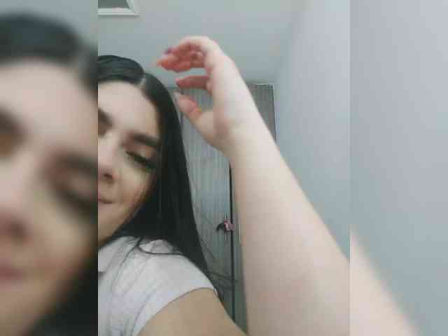 amy-saenz webcam