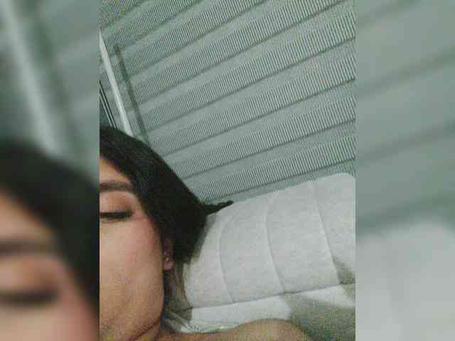 amy-saenz webcam