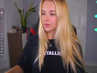 DanikaDillan Porn Show