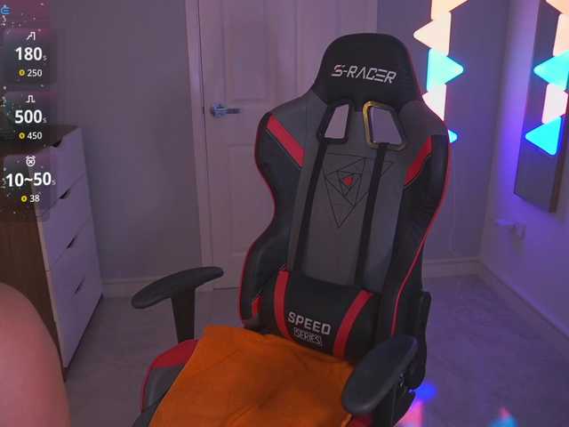 DanikaDillan live cam