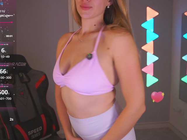 DanikaDillan live webcam show